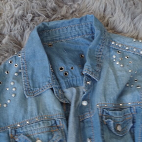 Cute Cowgirl Jean Shirt By Nevada - Picture 6 of 6